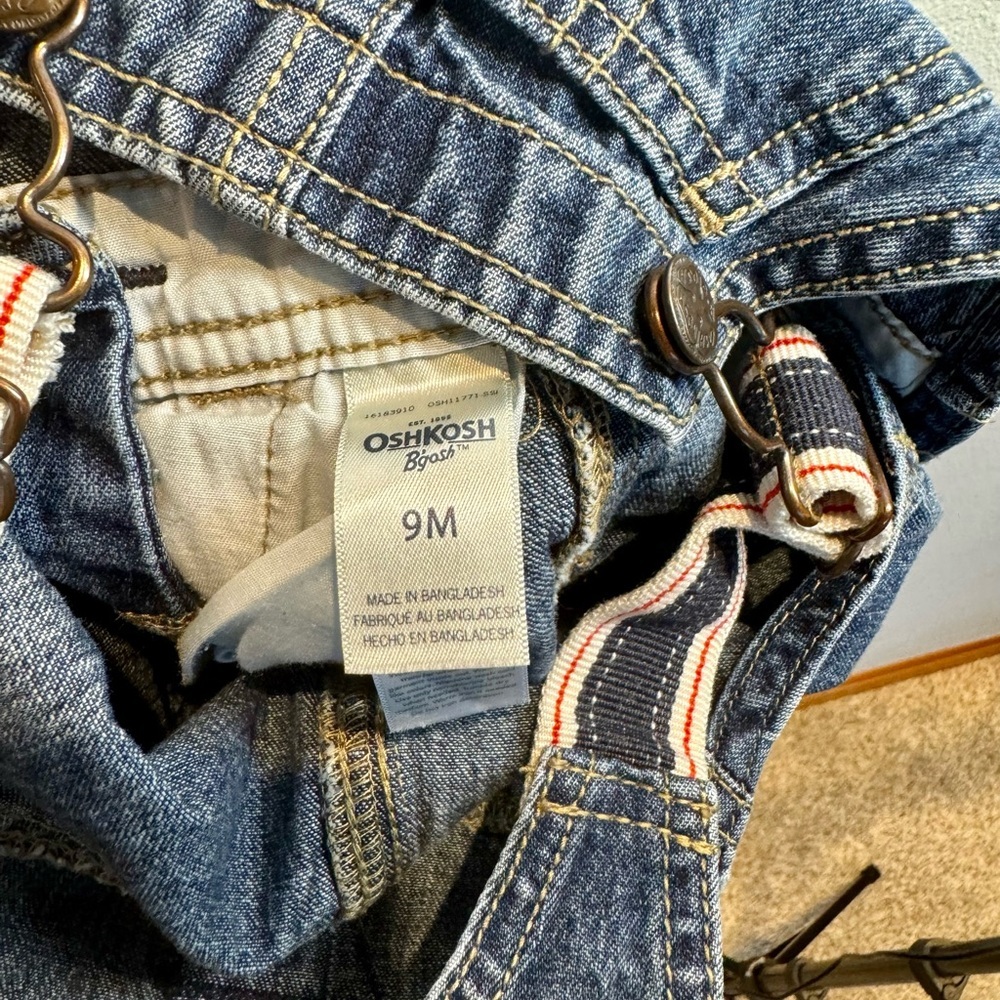 Osh Kosh B’Gosh Baby Short Overalls | EUC | 9mo | Denim | Pockets | 100% cotton - Picture 16 of 16